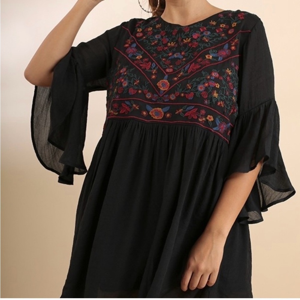 Umgee Black Tunic with Floral Embroidery